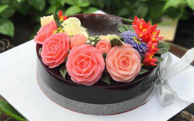 Tiệm Bánh Thảo Nguyên Đỏ Bakery