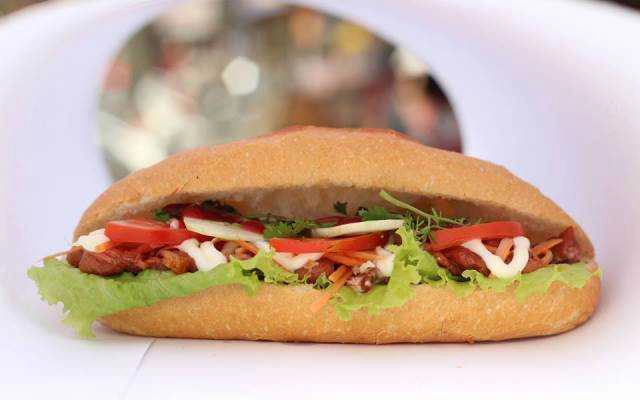 Tiệm Bánh Thuần Việt - Bánh Mì