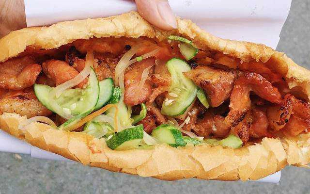 Tiệm Bánh Út Quỳnh - Bánh Mì Sài Gòn