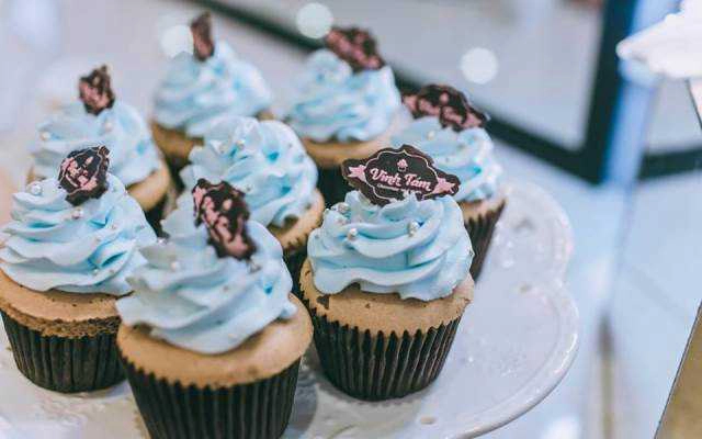 Tiệm Bánh Vinh Tẩm Bakery - Chocolate & More - Quán Thánh