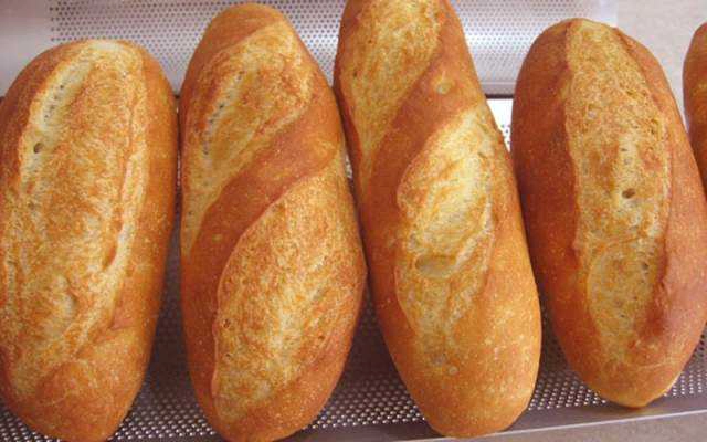 Tiệm Bánh Ý - Lò Bánh Mì