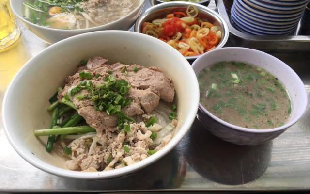 Quán Ăn Tiệm Mì Quảng Châu