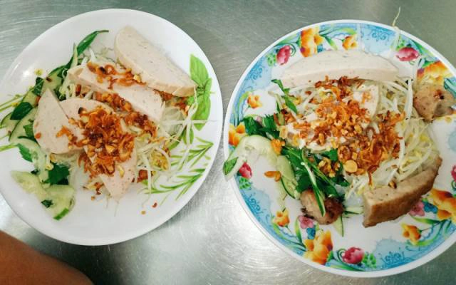 Quán Ăn Tiến Hà - Bánh Cuốn & Bánh Ướt