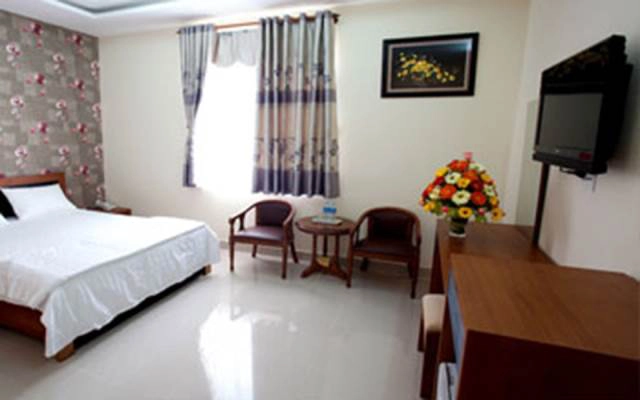 Tín Hòa Hotel