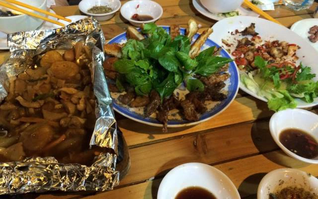 Quán Ăn Tình Bạn Quán - Quán Nhậu Vỉa Hè