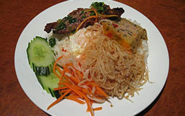 Quán Ăn Tình Đồng Chí - Cơm & Phở