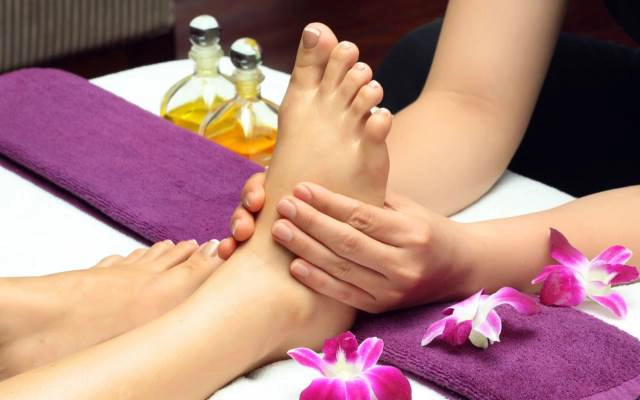 Tom's Foot Massage