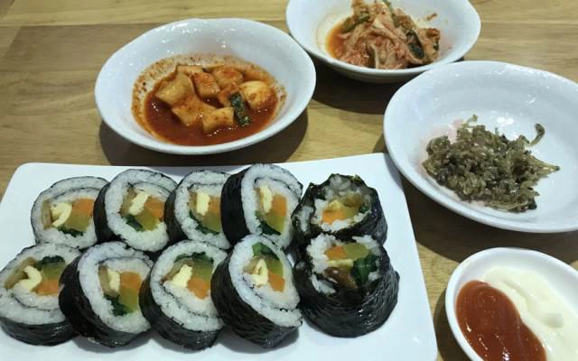 Quán Ăn Topokki - Món Hàn - Đường D2