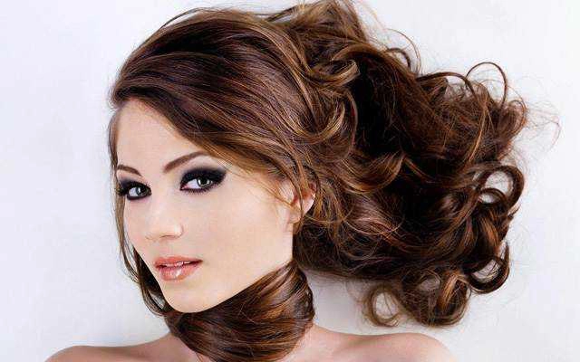 Trang điểm, make up Hair Salon Thiên Nhiên