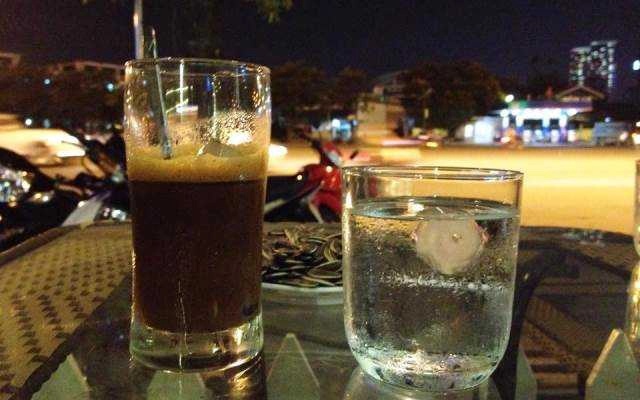 Trang Lùn Cafe