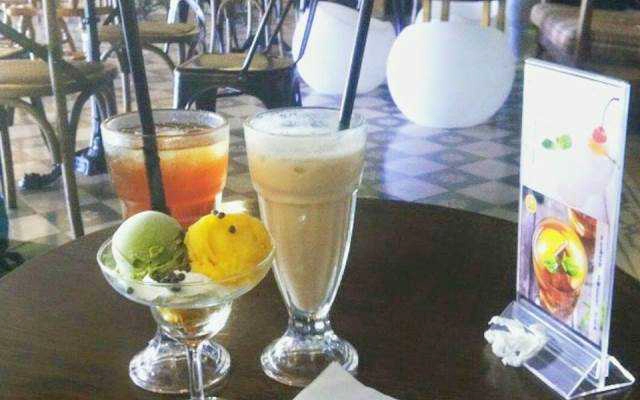 Tranh Cafe