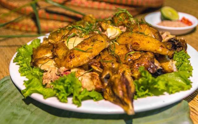 Quán Ăn Tre Việt - Hải Sản & Cơm Gia Đình