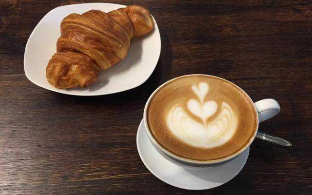 Tree Coffee & Cơm Văn Phòng