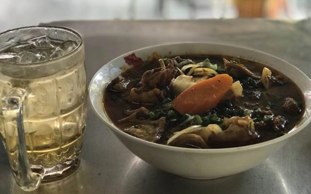Quán Ăn Trinh Dừa Quán - Bún Bò & Bò Kho Bánh Mì