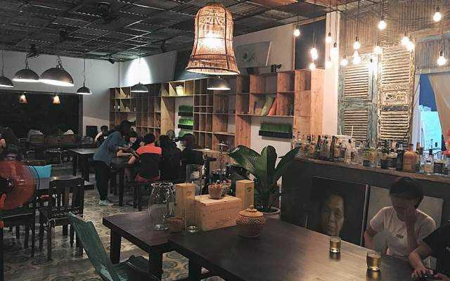 Tròn Cafe