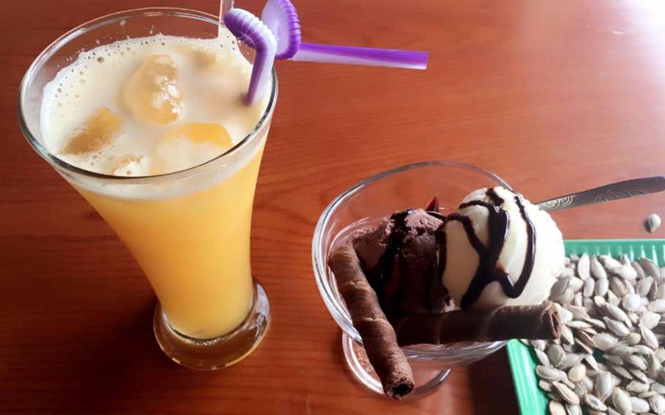 Trúc Cafe