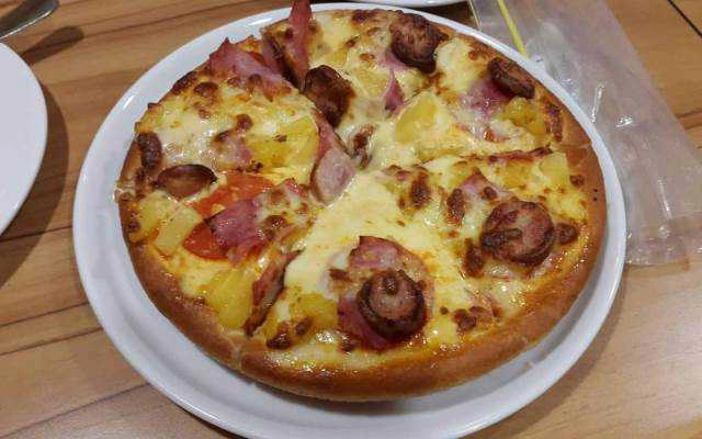 Trung Nguyên Cafe, Pizza