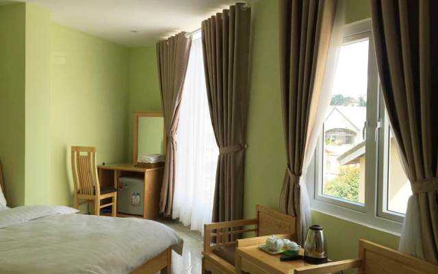 Trung Nhân Hotel