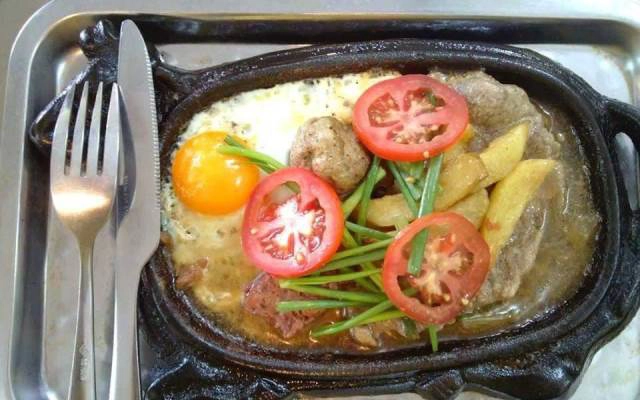 Quán Ăn Trung Thành - Bít Tết & Bánh Mì Chảo - Tô Hiệu