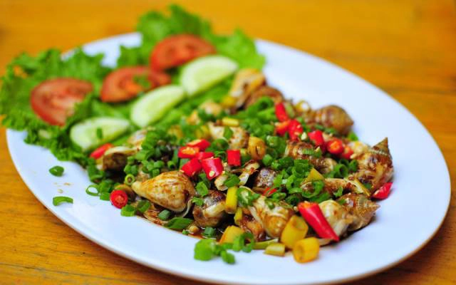 Quán Ăn Tứ Hải Quán - Nướng & Ốc Tự Chọn