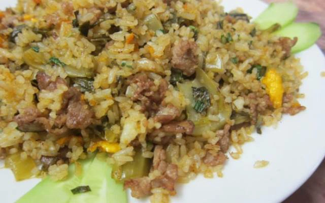 Quán Ăn Tứ Hùng - Phở Bò & Cơm Rang
