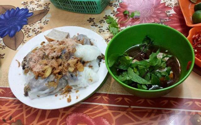 Quán Ăn Tuấn Nga - Gà Tần, Bánh Cuốn & Bún Chả