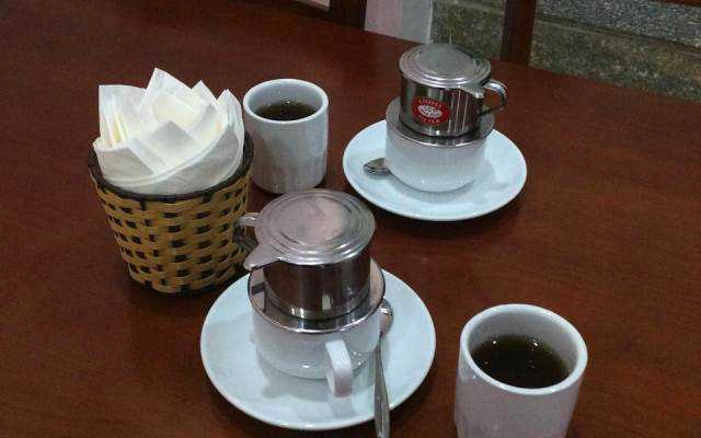 Tũn Coffee