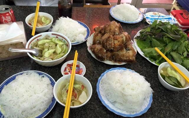 Quán Ăn Tường Nga - Bún Chả & Cháo Lòng