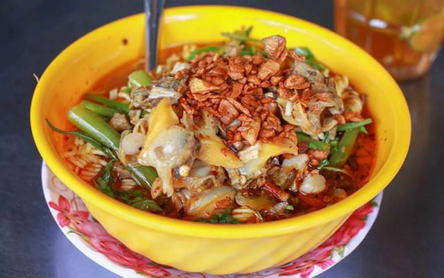 Quán Ăn Tuyết Lan - Mì Ốc Hến & Các Món Huế