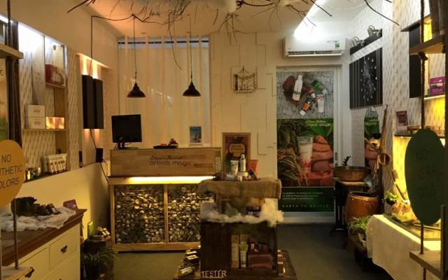 Unisex Mini Showroom
