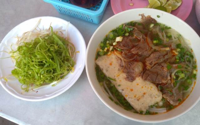 Quán Ăn Ước Hương - Bún Bò Huế