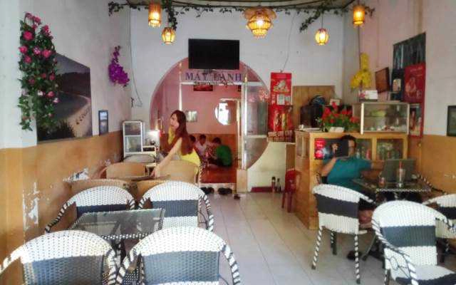 Út Liên Cafe