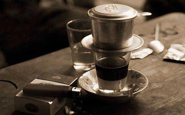 Út Năm Quán - Coffee, Điểm Tâm Sáng & Cơm Trưa