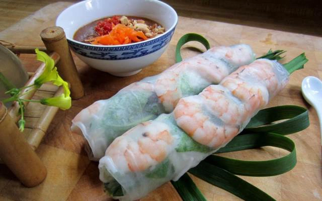 Quán Ăn Út Thúy - Gỏi Cuốn Sài Gòn