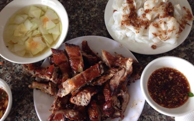 Quán Ăn Uyển Linh - Vịt Cỏ & Bánh Cuốn Chả