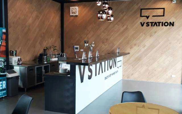 V Station - Bar & Coffee