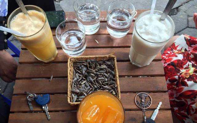 Vân Coffee - Chùa Láng