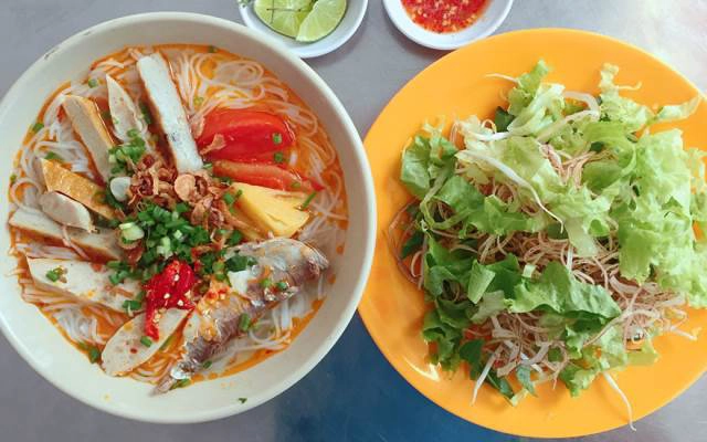 Quán Ăn Vạn Quán - Bún Cá Nha Trang