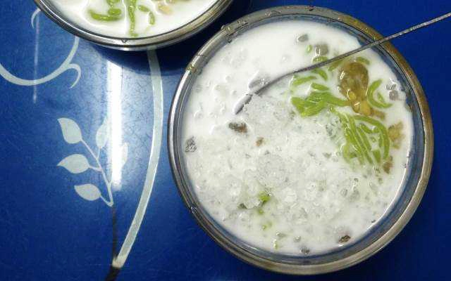 Vặt Quán - Chè & Ăn Vặt Các Loại