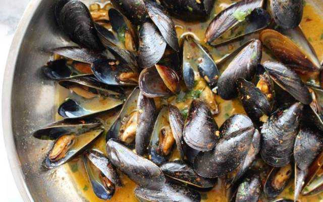 Vẹm Đen Sốt Bơ Tỏi Drunken Mussels - Shop Online