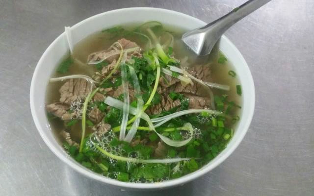 Quán Ăn Việt Hoàn - Phở Bò & Cơm Rang