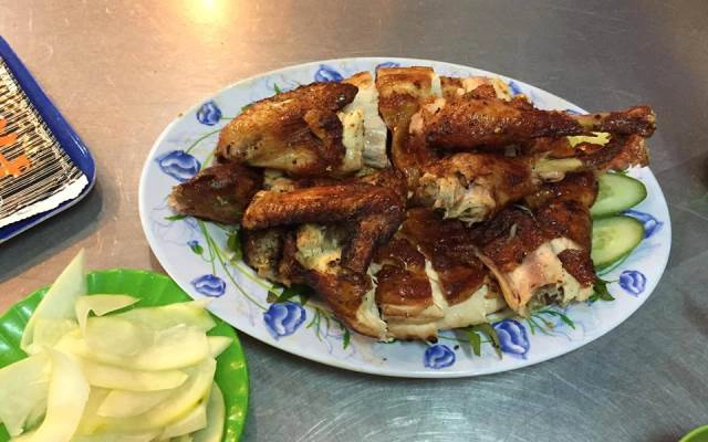 Quán Ăn Gà Nướng Lu Việt Hương - Phạm Văn Đồng