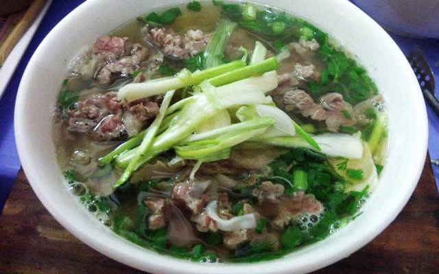 Nhà Hàng Vietnamese Beef Noodle Soup