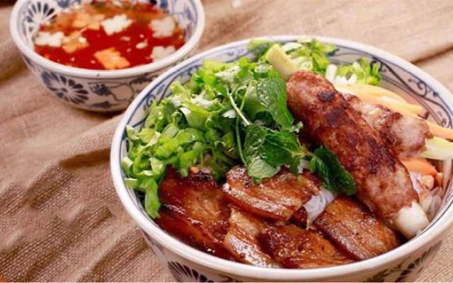 Viet Street - Món Ăn Đường Phố Việt Nam - Vincom Hạ Long