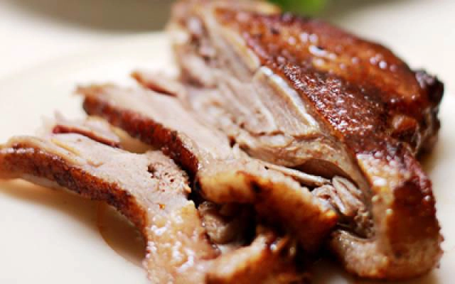Quán Ăn Vịt Quay Bắc Kinh - Chợ Hàng