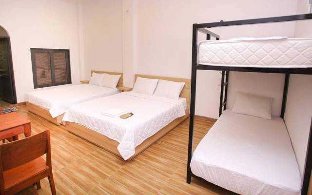 Vitamin Sea Hostel