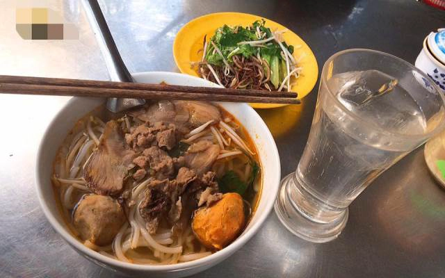 Quán Ăn Vũ Đức - Phở Bò & Bún Bò Huế
