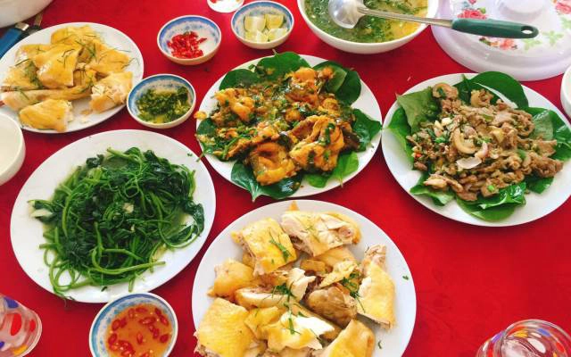 Quán Ăn Vua Gà Tươi Mạnh Hoạch