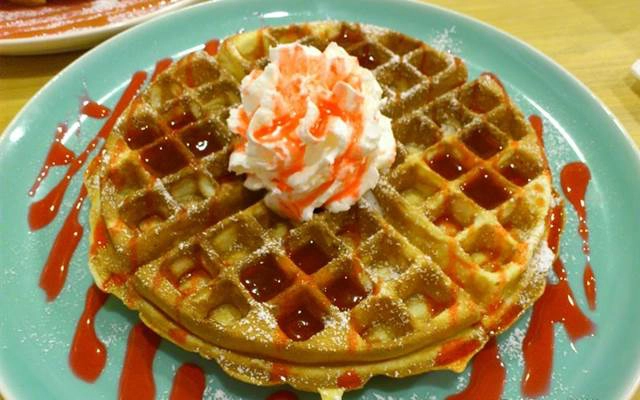 Quán Ăn Waffle Place - Bánh Tổ Ong Nướng