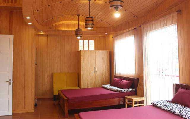 Woody House Hostel